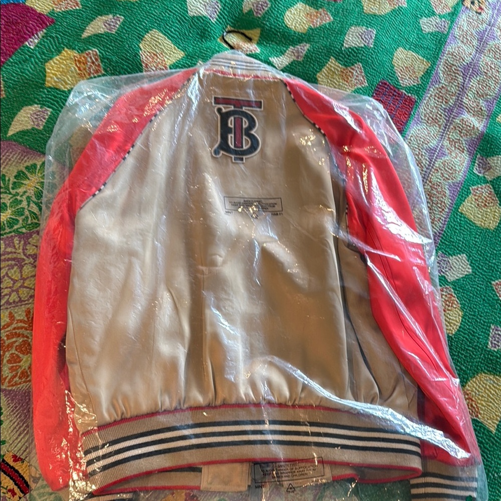Burberry Red and Gray Jacket - Picture 2 of 15